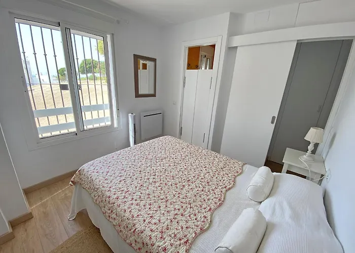 Hébergement de vacances Azucena Luxury Town House In Conil With Terrace And Great Views *